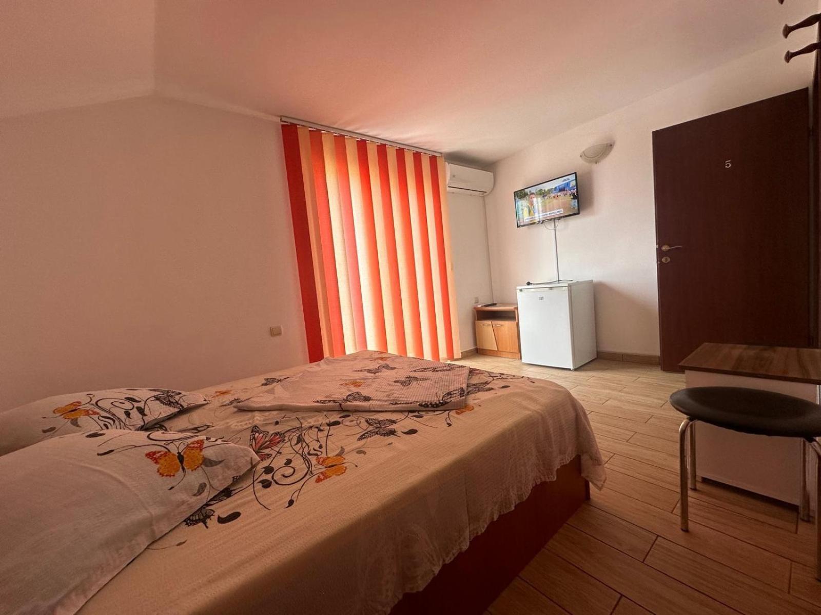 Vila Lucy Costinesti Hotel Buitenkant foto