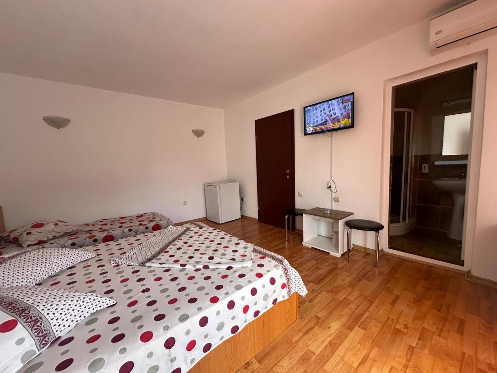 Vila Lucy Costinesti Hotel Buitenkant foto