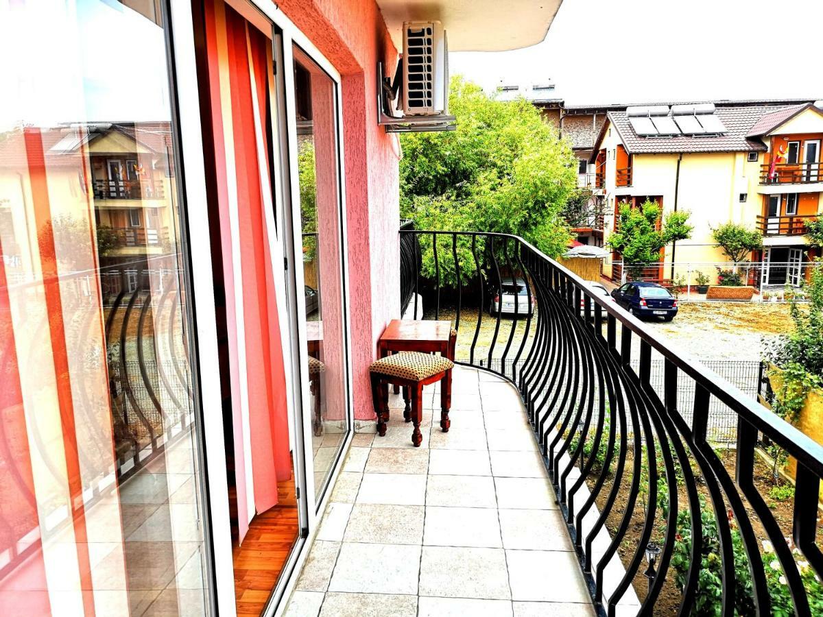 Vila Lucy Costinesti Hotel Buitenkant foto